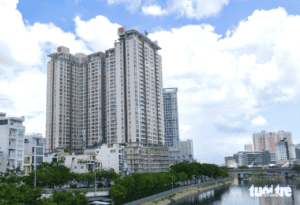 Tạm dừng giao dịch khu đất 132 Bến Vân Đồn: Cư dân và chủ đầu tư hoang mang